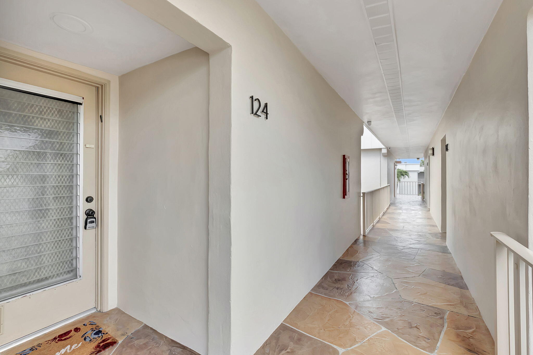 124 Capri B Delray Beach, FL 33484 - Photo 6 of 69 4-web-or-mls-DSC_3045