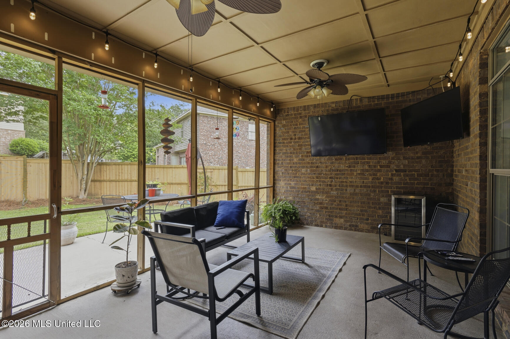 143 Covey Run Madison, MS 39110 - Photo 2 of 33 Excellent Outdoor Living Space