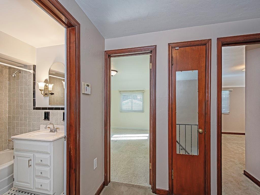 438 Sleepy Hollow Road Pittsburgh, PA 15228 - Photo 15 of 21 Gallery Image 15