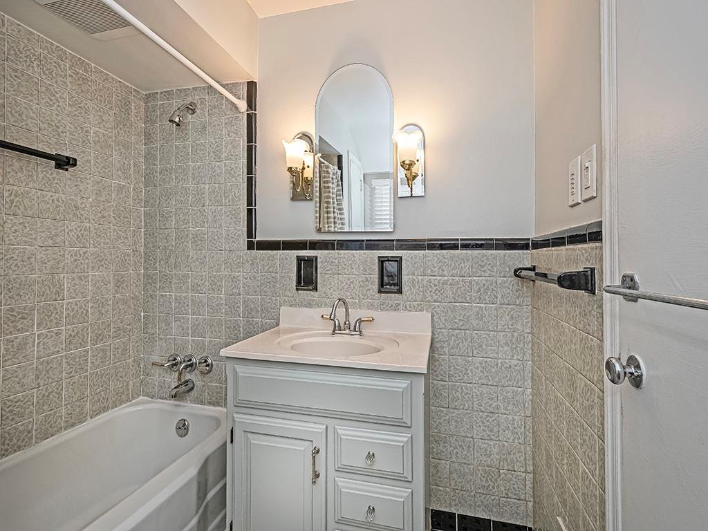 438 Sleepy Hollow Road Pittsburgh, PA 15228 - Photo 17 of 21 Gallery Image 17