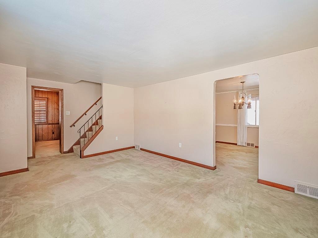 438 Sleepy Hollow Road Pittsburgh, PA 15228 - Photo 4 of 21 Gallery Image 4