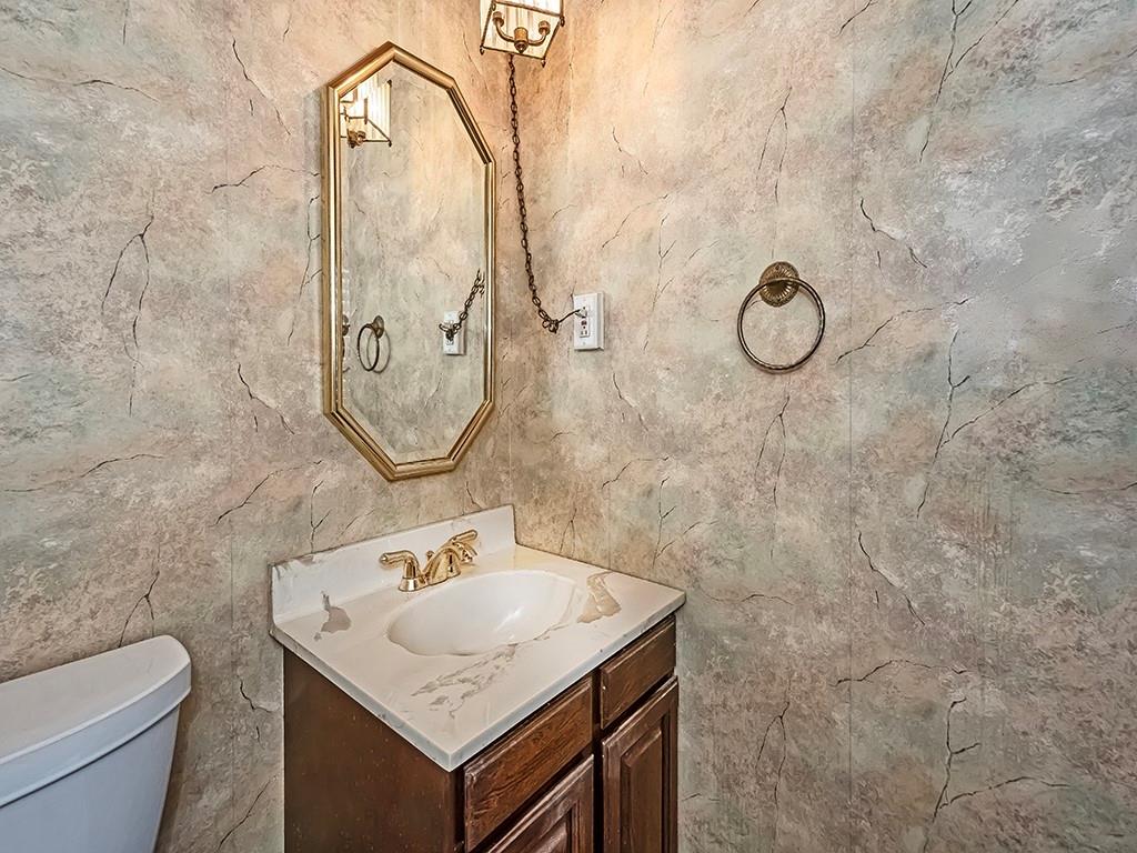 438 Sleepy Hollow Road Pittsburgh, PA 15228 - Photo 9 of 21 Gallery Image 9