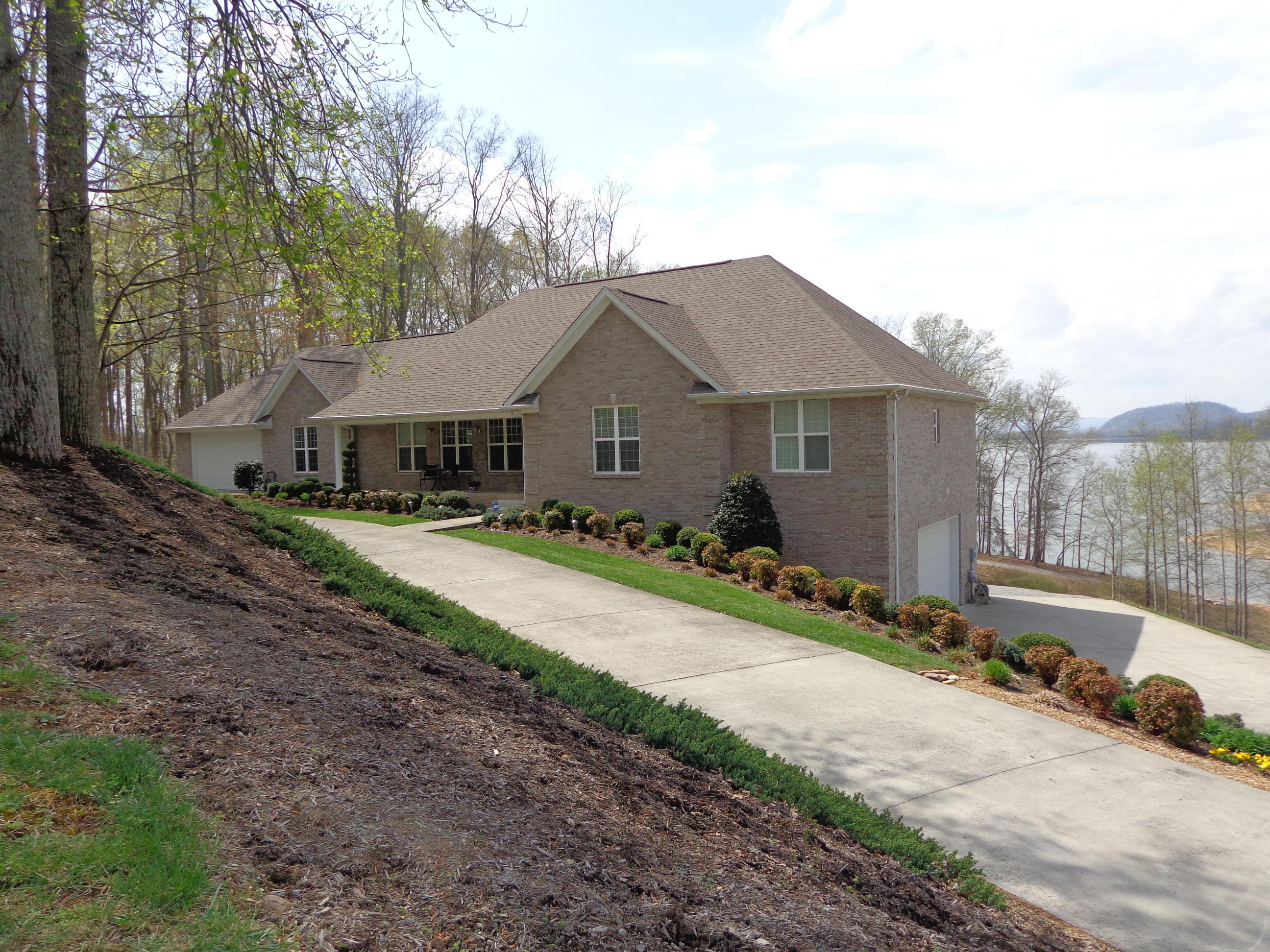 8353 Greenbriar Road Talbott, TN 37877 - Photo 1 of 40 primary #561547 greenbriar (59)