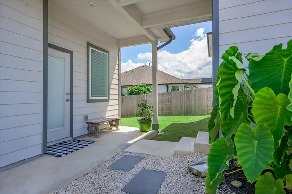 $435,000 | 208 Garner Drive, Kyle, TX 78640