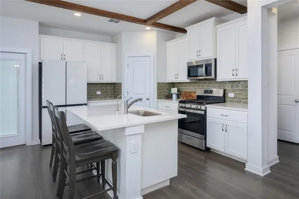 $435,000 | 208 Garner Drive, Kyle, TX 78640