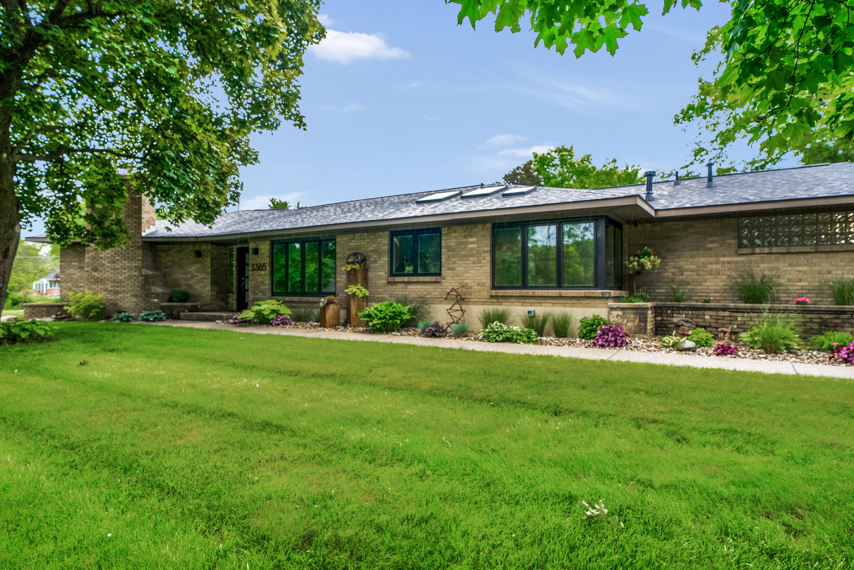 3365 Cascade Road Southeast Grand Rapids, MI 49546 - Photo 1 of 54 DSC00175