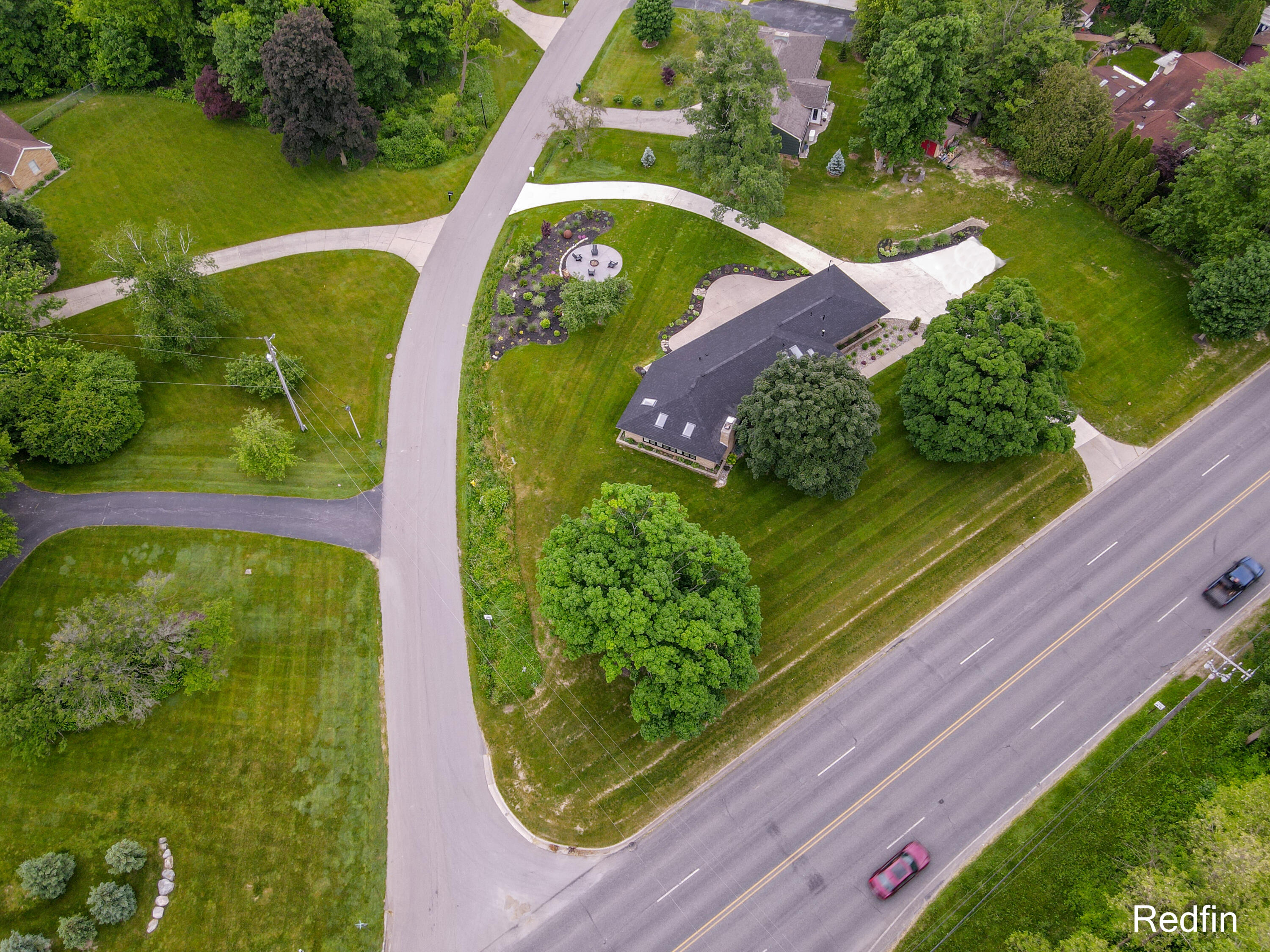 3365 Cascade Road Southeast Grand Rapids, MI 49546 - Photo 11 of 54 DJI_0861-Edit