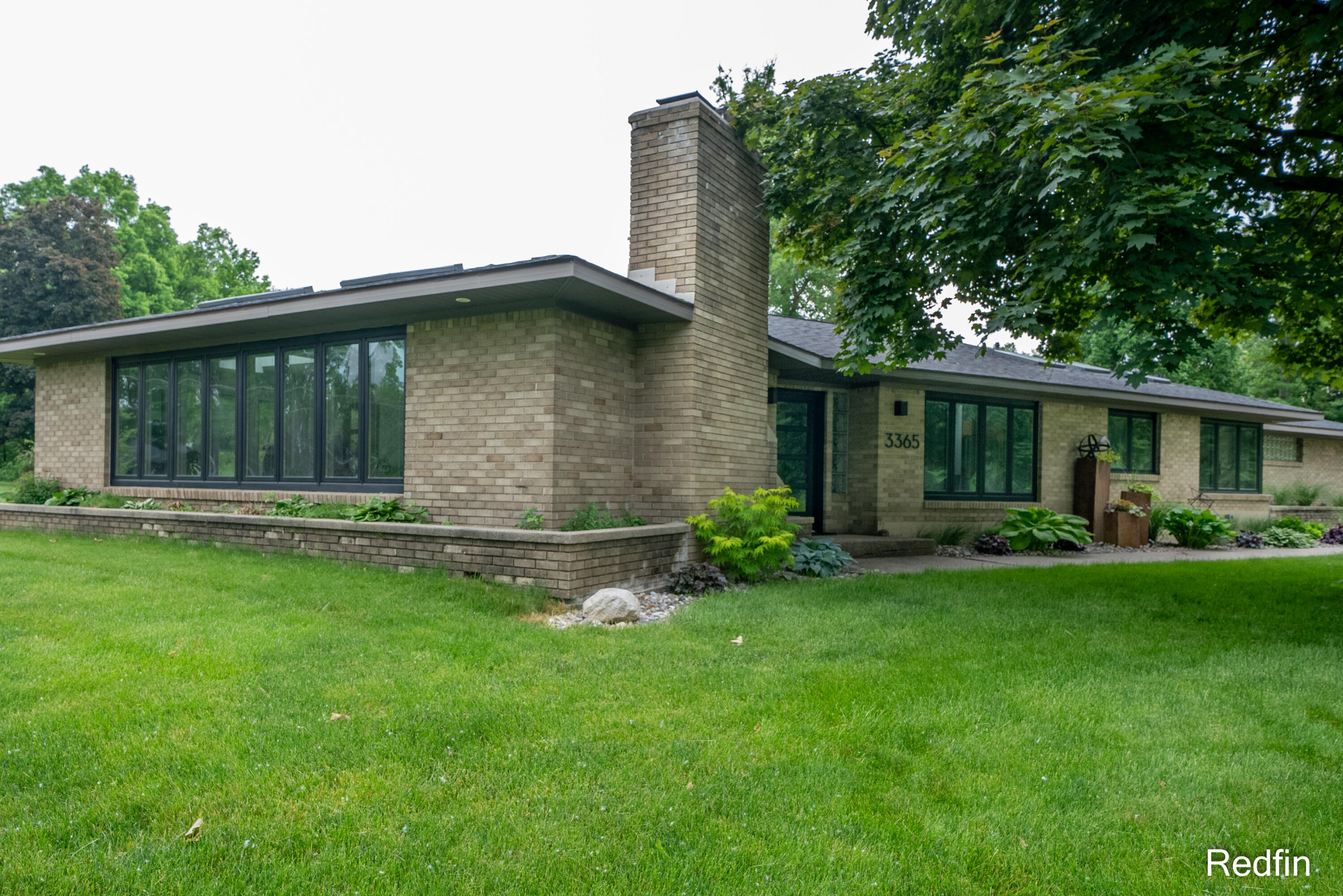 3365 Cascade Road Southeast Grand Rapids, MI 49546 - Photo 4 of 54 DSC01568