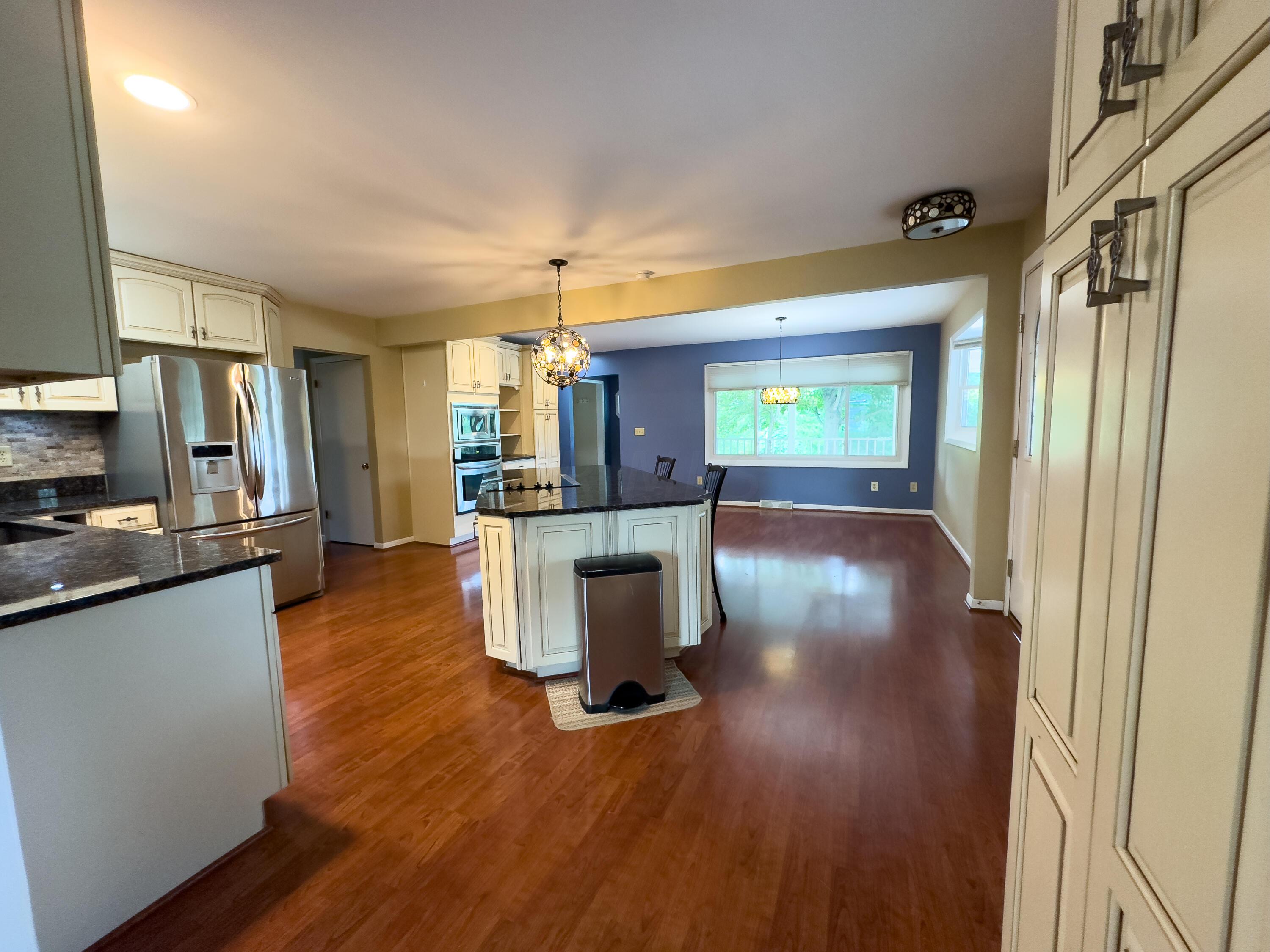 8007 Harriott Road Dublin, OH 43017 - Photo 16 of 50 JPG15A