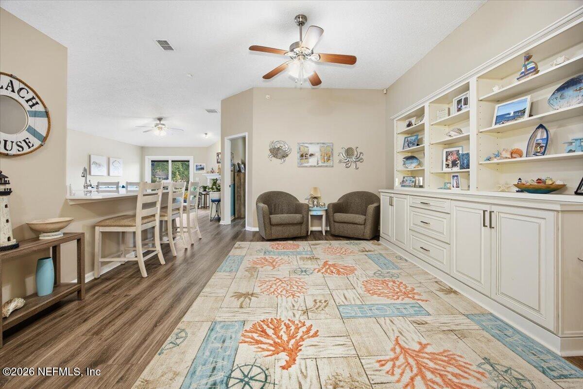 4544 Singletary Road Jacksonville, FL 32257 - Photo 5 of 36 05-Living Room