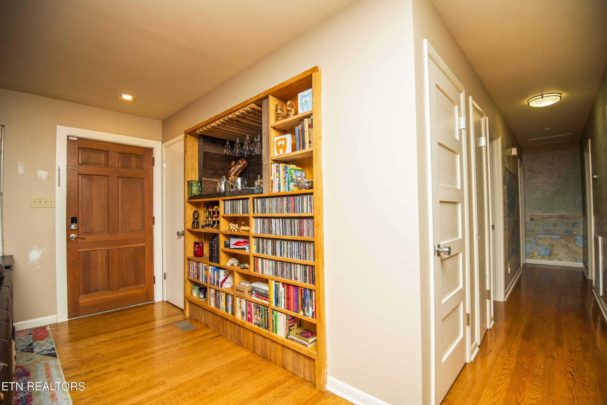 413 Kendall Road Knoxville, TN 37919 - Photo 5 of 51 Gallery Image 5