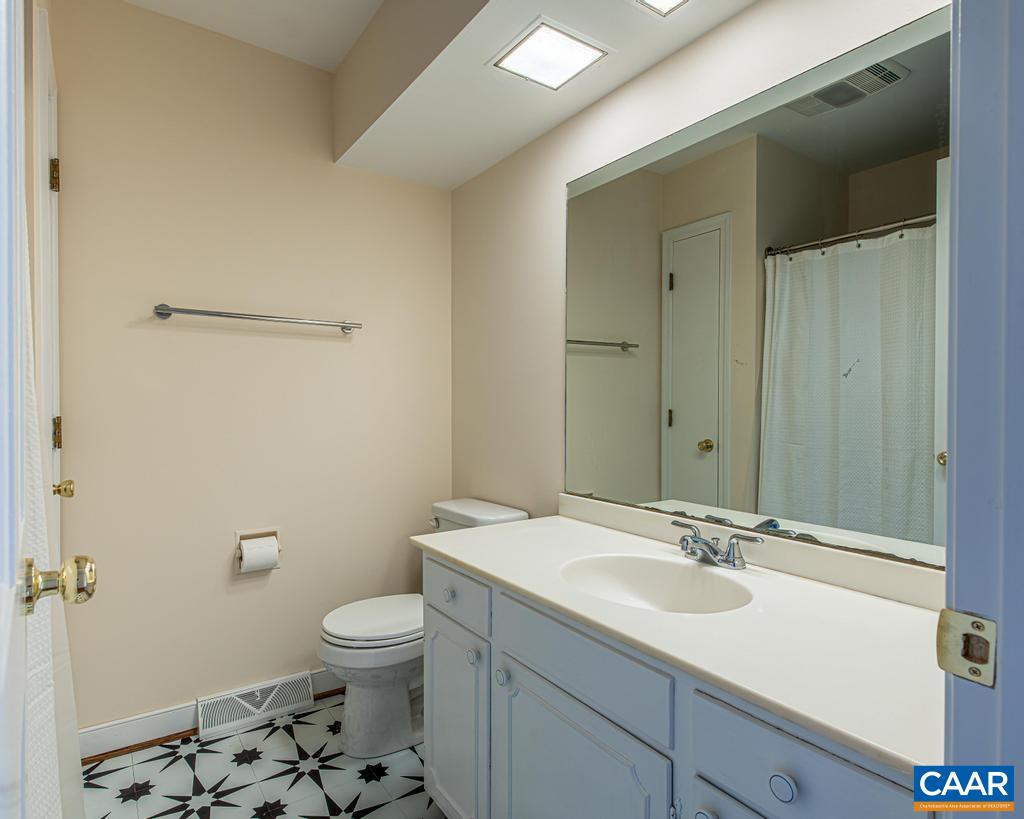 654 Clarks Tract Keswick, VA 22947 - Photo 17 of 28