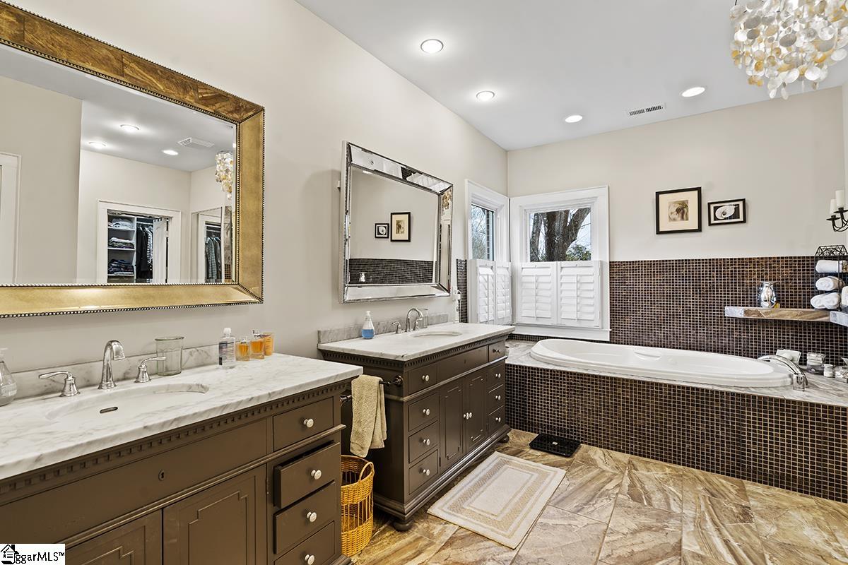 4 Chilton Place Greer, SC 29650 - Photo 14 of 29 Gallery Image 14