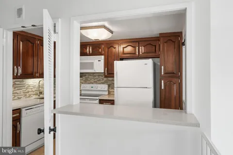 $595,000 | 3101 New Mexico Avenue Northwest, Unit 817, Washington, DC 20016