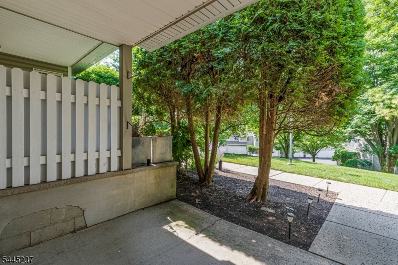 3 Tory Court Bedminster, NJ 07921 - Photo 2 of 28