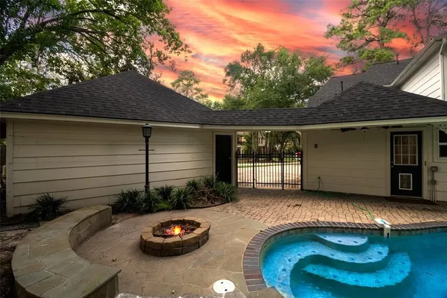 $425,000 | 5607 Court Of York, Houston, TX 77069