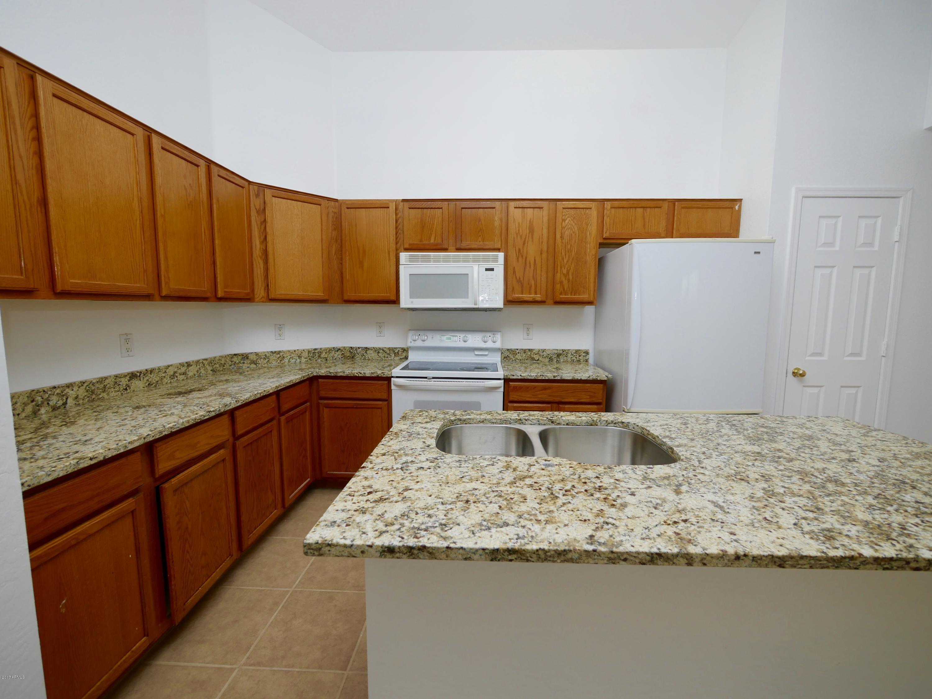 8642 West Payson Road Tolleson, AZ 85353 - Photo 4 of 16 P1100166