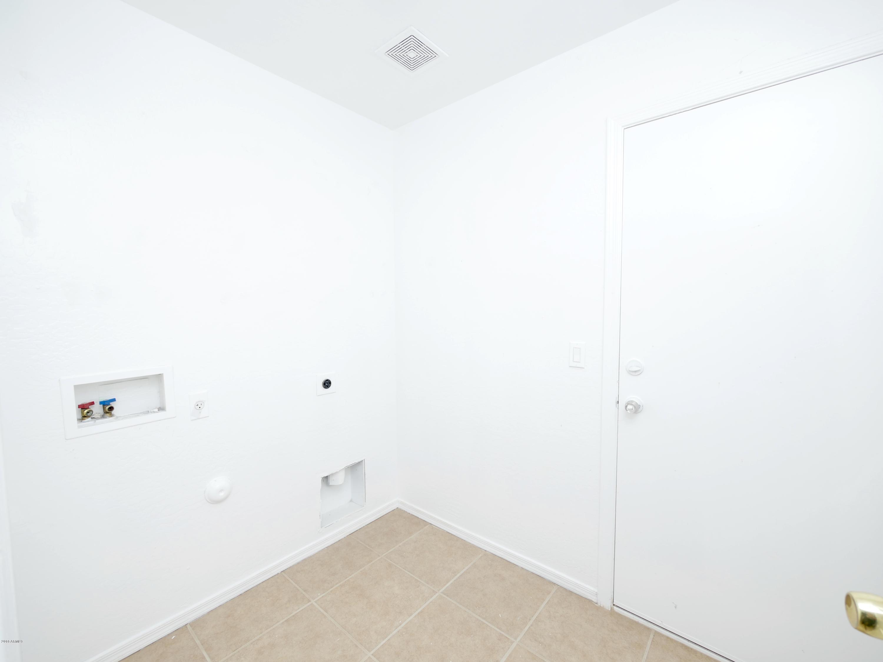 8642 West Payson Road Tolleson, AZ 85353 - Photo 10 of 16 P1100030