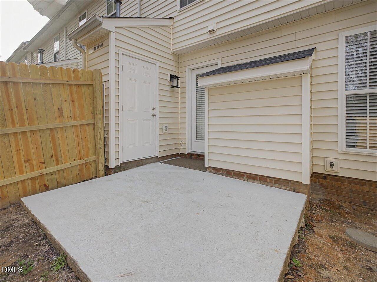 4805 Tanglewood Oaks Street Raleigh, NC 27610 - Photo 26 of 59 26-Patio
