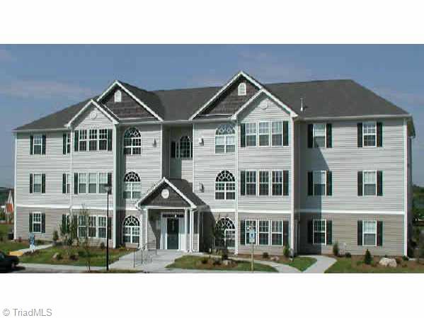 6106-2b Hedgecock Road High Point, NC 27265 - Photo 1 of 1 Exterior Front.