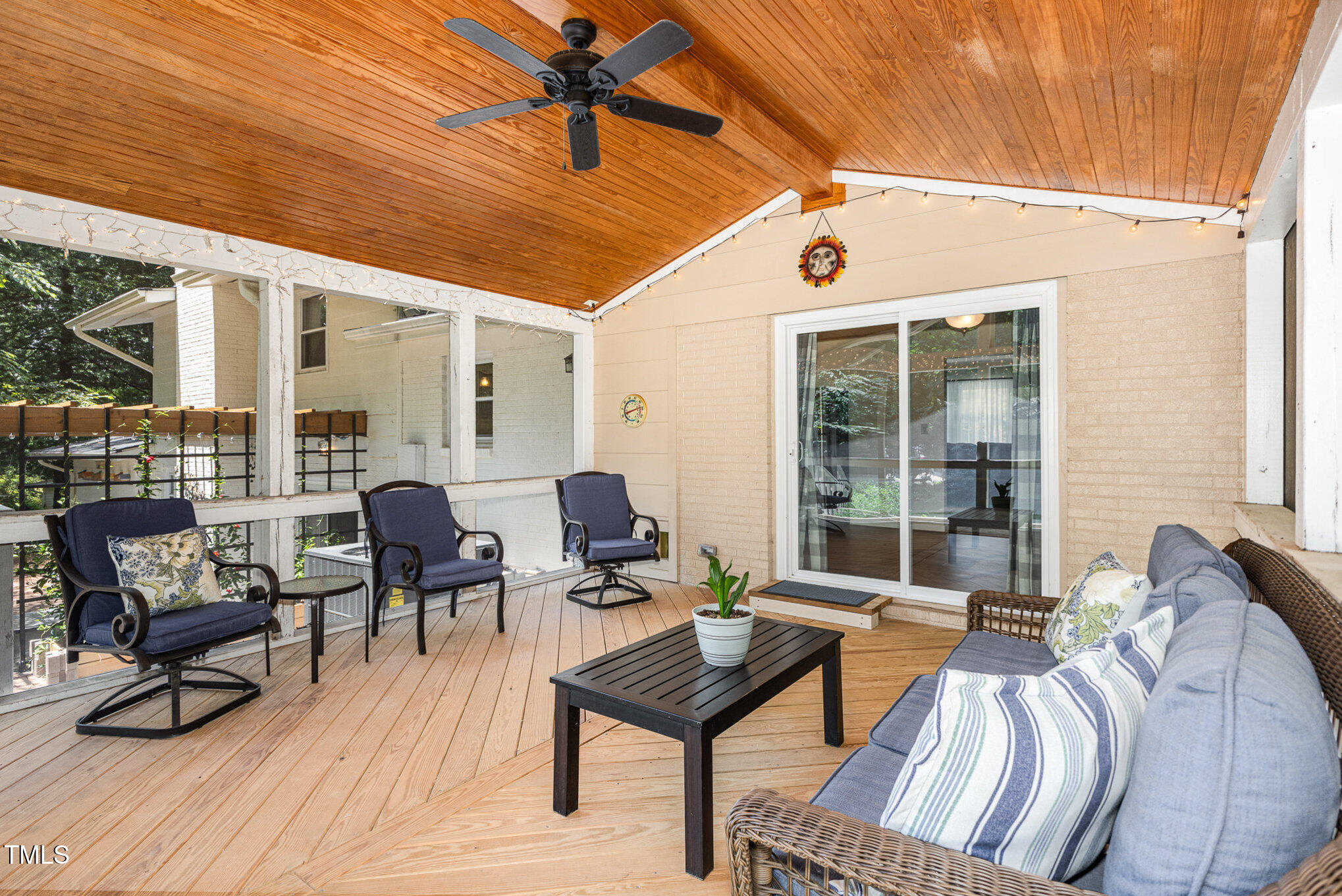 6609 Electra Drive Raleigh, NC 27607 - Photo 16 of 35 a outdoor living space with furniture
