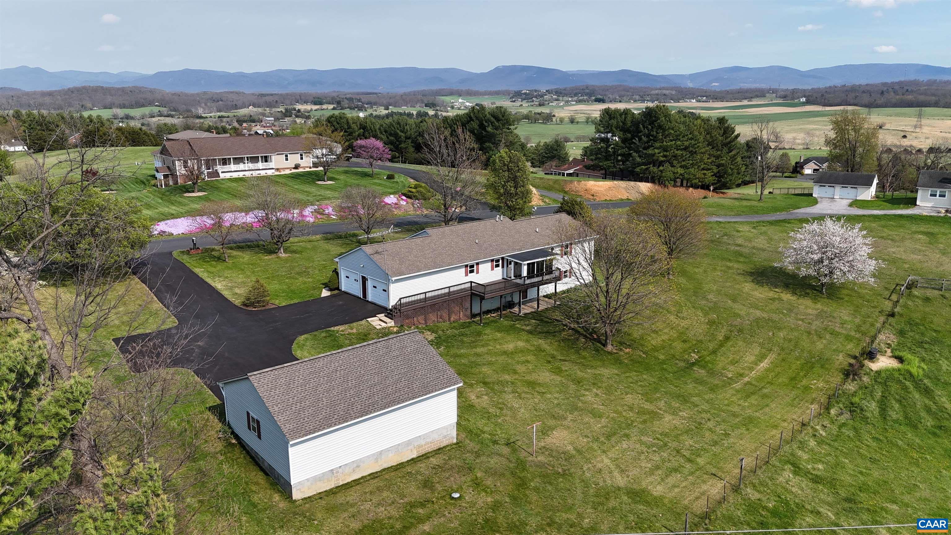 224 St James Road Fishersville, VA 22939 - Photo 3 of 75