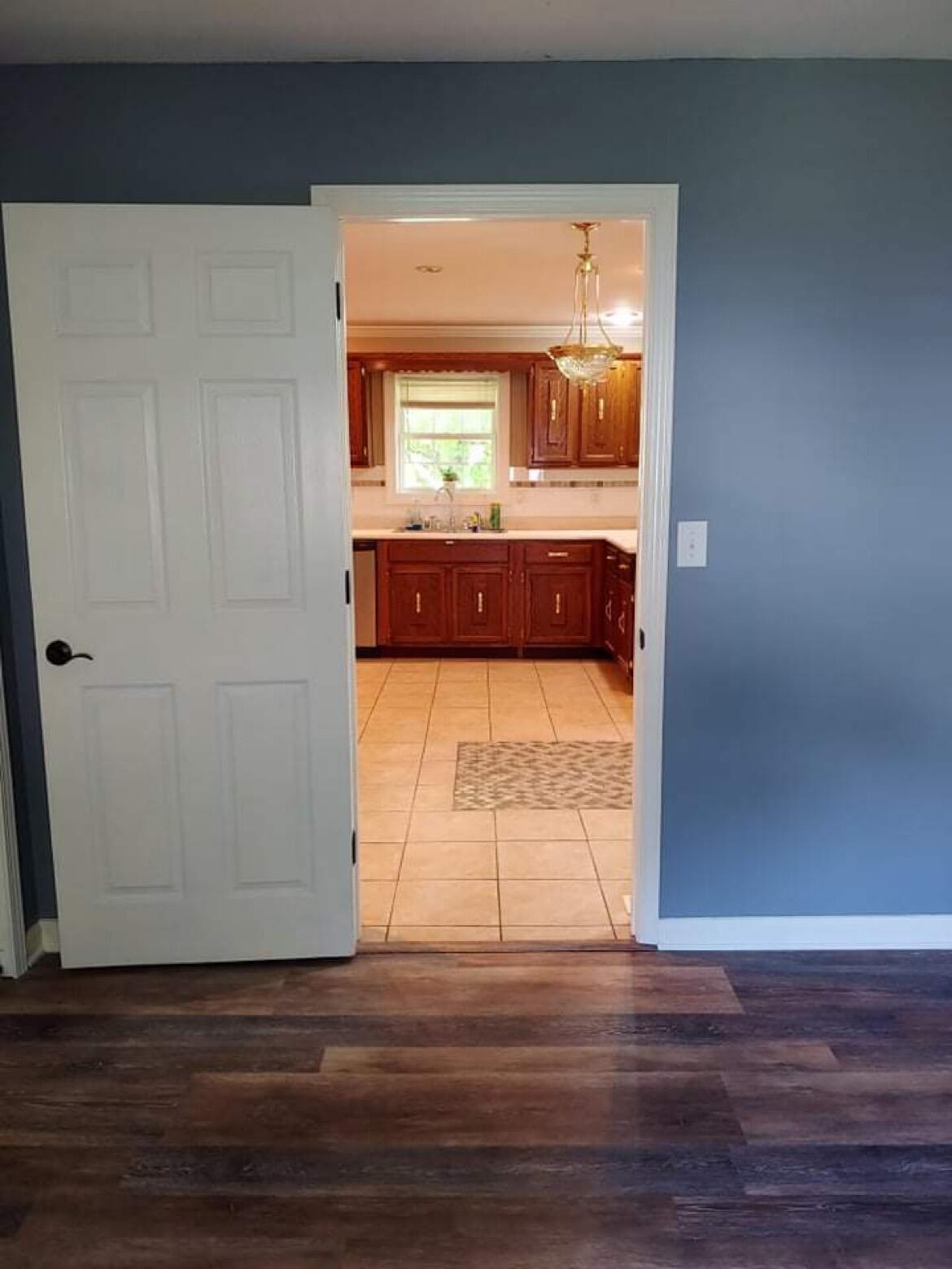 104 Cunningham Road Bristol, TN 37620 - Photo 22 of 39 IMG_1888