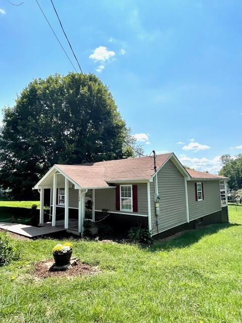 104 Cunningham Road Bristol, TN 37620 - Photo 3 of 39 IMG_1852