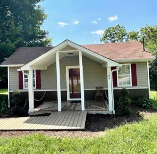 104 Cunningham Road Bristol, TN 37620 - Photo 32 of 39 IMG_1858