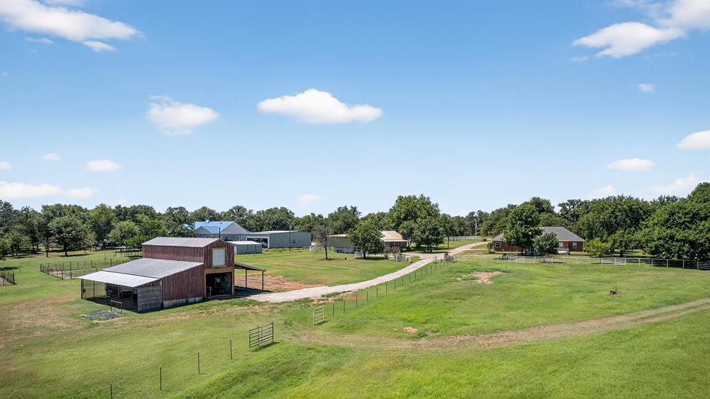 482 Center Hill Road Gainesville, TX 76240 - Photo 34 of 38