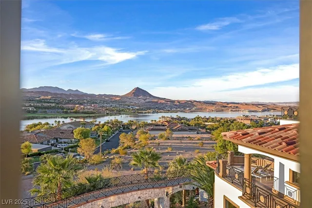 $6,850,000 | 8 Rue Mediterra Drive, Henderson, NV 89011