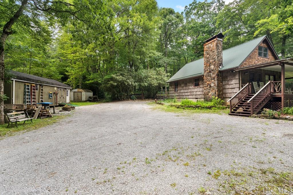 1055 Bowery Road Highlands, NC 28741 - Photo 5 of 22 Gallery Image 5