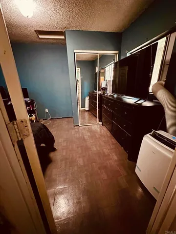 a bed room with a bed