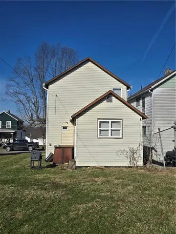 $34,900 | 1125 Hamilton Avenue, Farrell, PA 16121