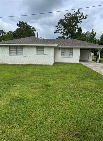 756 Atalin Street Mandeville, LA 70448 - Photo 2 of 11