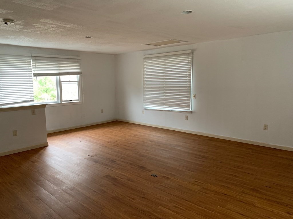 269 Hovey Road Monson, MA 01057 - Photo 6 of 30