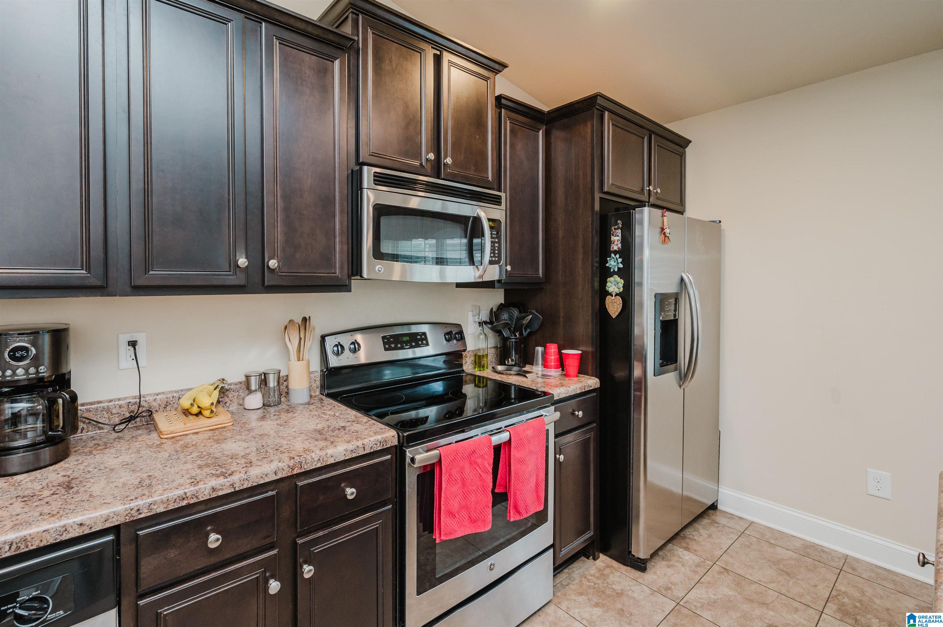 301 Vincent Street Alabaster, AL 35007 - Photo 14 of 46