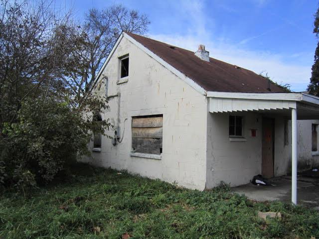 3366 Lewis Road Columbus, OH 43207 - Photo 1 of 4 1