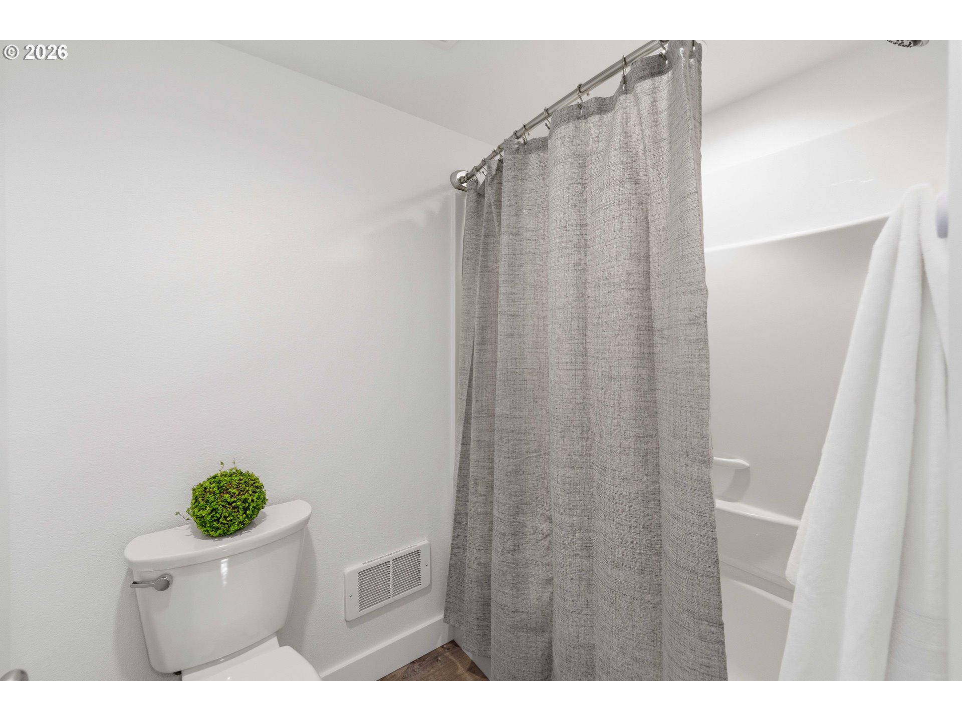 950 Exchange Street North Bend, OR 97459 - Photo 41 of 43