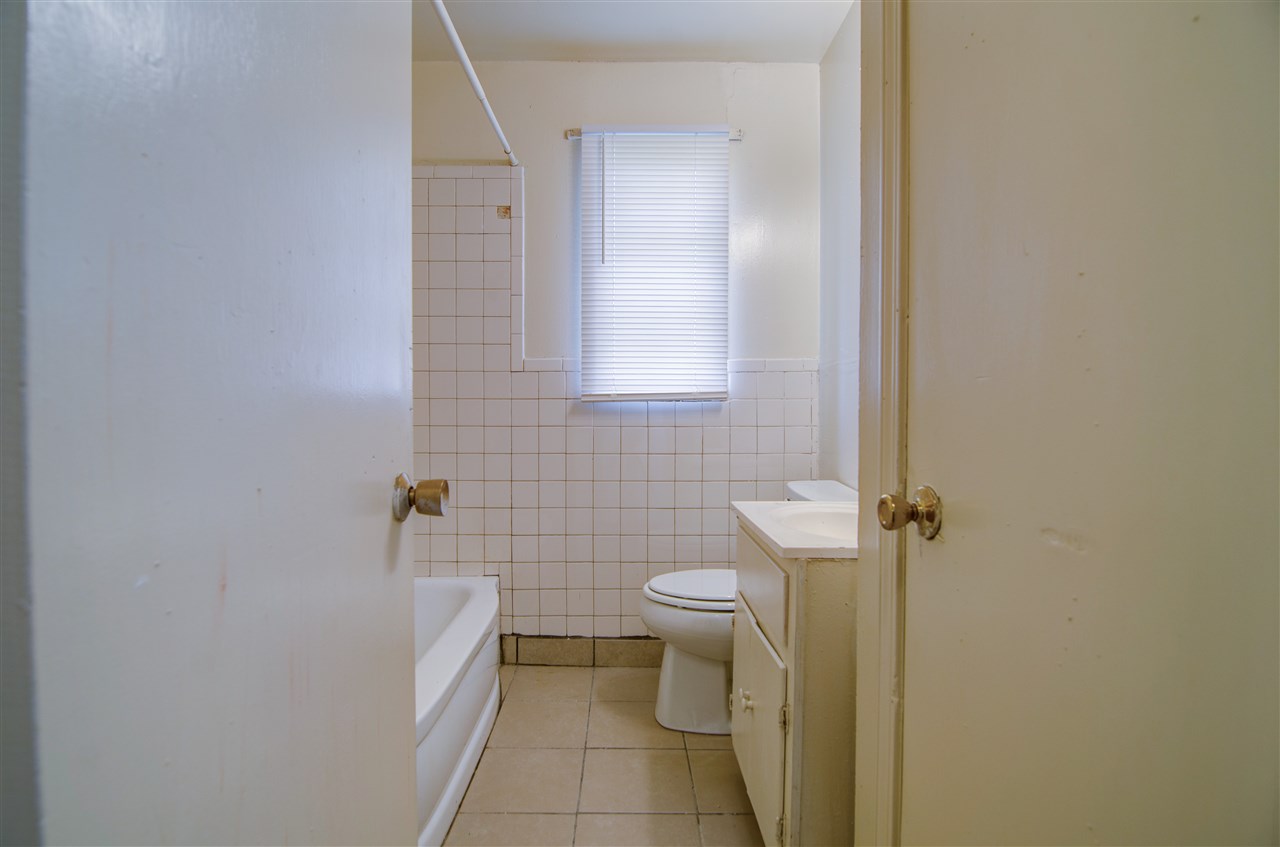 2504 Perry Road Memphis, TN 38106 - Photo 10 of 14