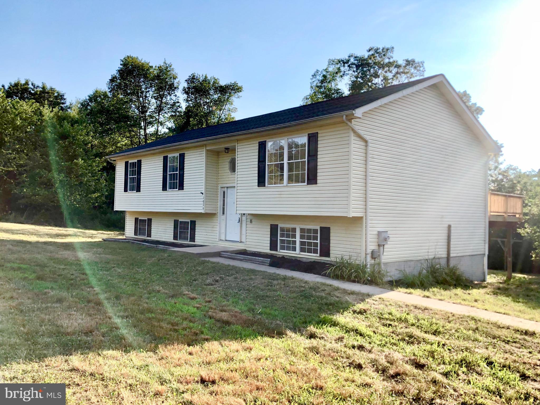 1079 North Timber Ridge Road Cross Junction, VA 22625 - Photo 2 of 29