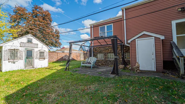 $159,900 | 122 Elizabeth Street, Calumet City, IL 60409