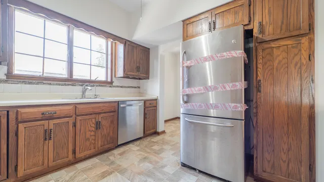 $159,900 | 122 Elizabeth Street, Calumet City, IL 60409