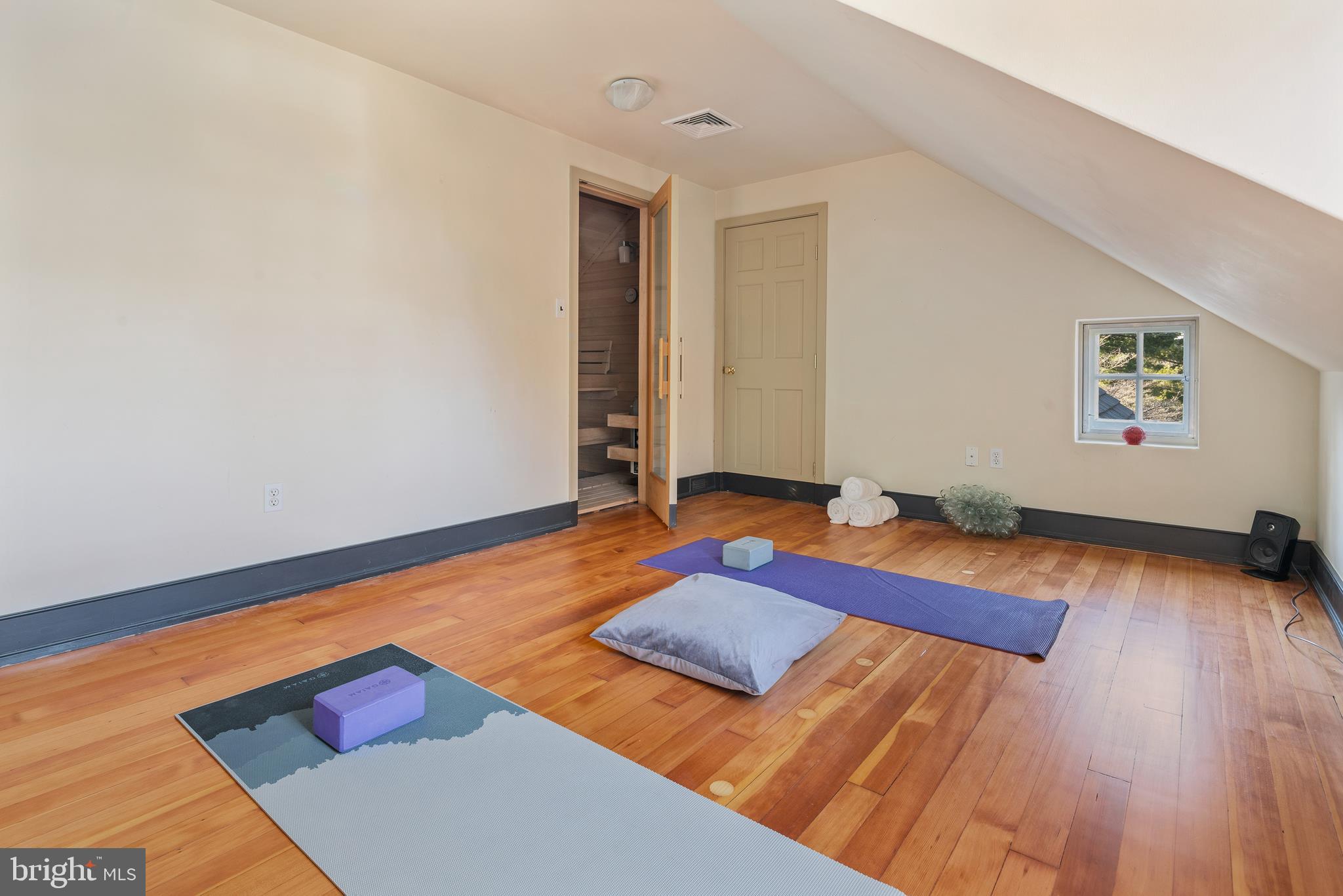 1573 Warner Road Jenkintown, PA 19046 - Photo 26 of 41 3rd Floor Yoga Studio or Bedroom