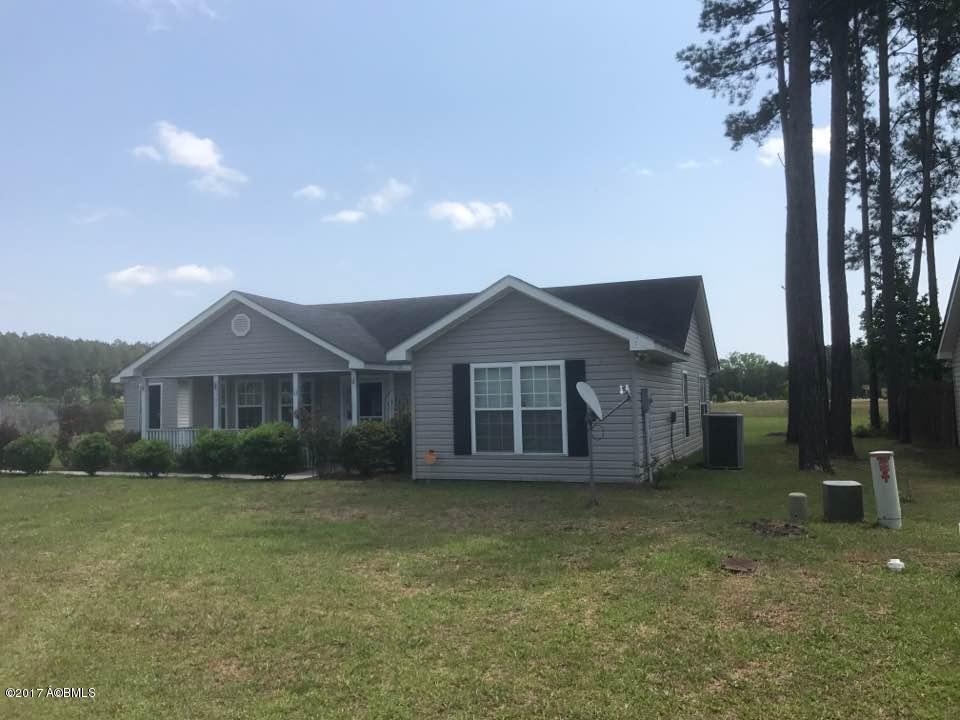 11 Spruce Ridgeland, SC 29936 - Photo 1 of 21 right side main photo