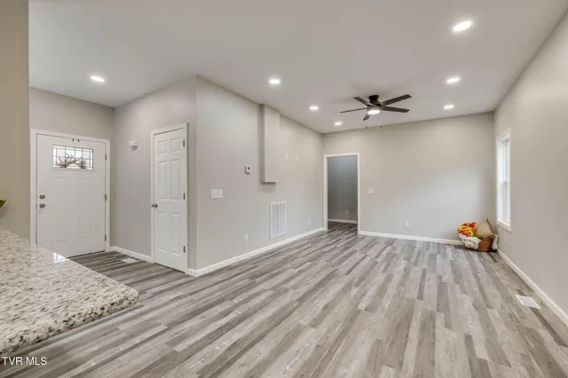 $315,000 | 215 Brighton Place, Bristol, TN 37620