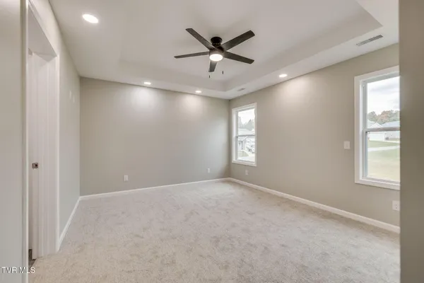 $299,900 | 215 Brighton Place, Bristol, TN 37620