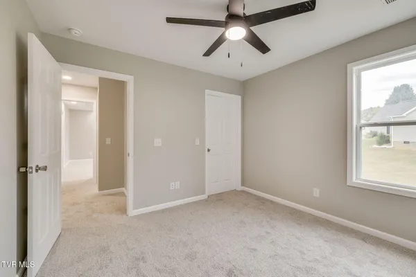 $299,900 | 215 Brighton Place, Bristol, TN 37620