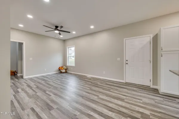 $299,900 | 215 Brighton Place, Bristol, TN 37620