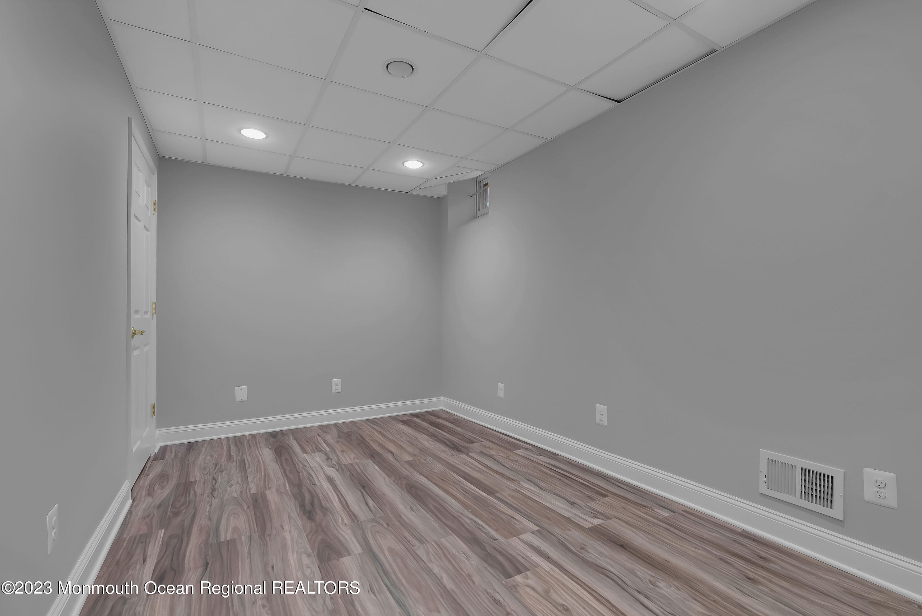 8 Overlook Drive Jackson, NJ 08527 - Photo 32 of 52 MJB04496